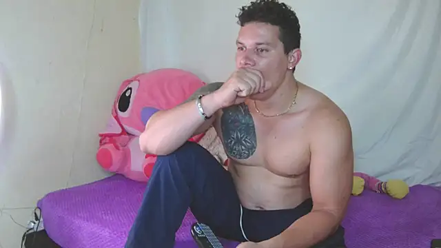 Eternalfuego online show from February 10, 2026, 5:39 am