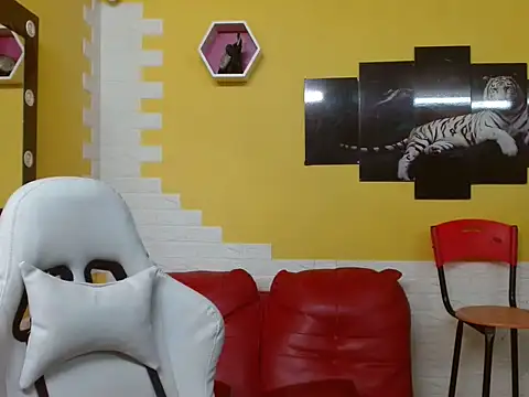 Snapshot of chacorta_ chatting on May 6, 2026, 2:04 am chacorta online show from May 6, 2026, 2:04 am