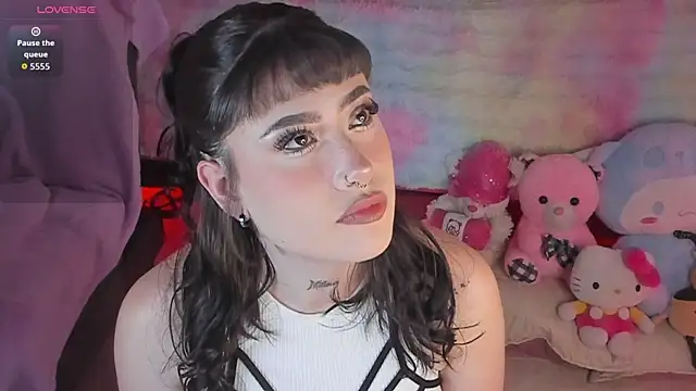 Snapshot of Tamara_uwu chatting on April 12, 2026, 9:40 pm Tamara uwu online show from April 12, 2026, 9:40 pm