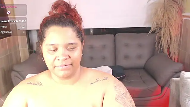 NathaliaMayson online show from May 17, 2026, 6:46 am