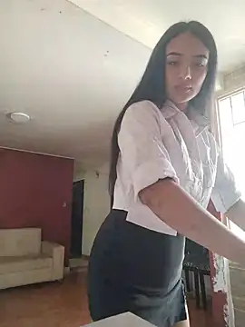 cynliu online show from May 20, 2026, 6:05 pm