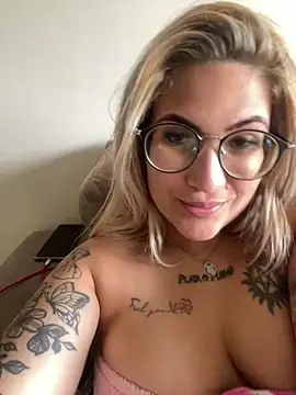 esposatattoo online show from February 13, 2026, 6:08 pm