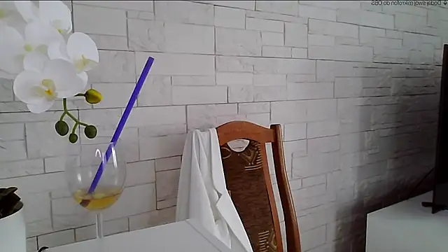 Snapshot of JuliaLovely chatting on May 24, 2026, 2:50 pm JuliaLovely online show from May 24, 2026, 2:50 pm