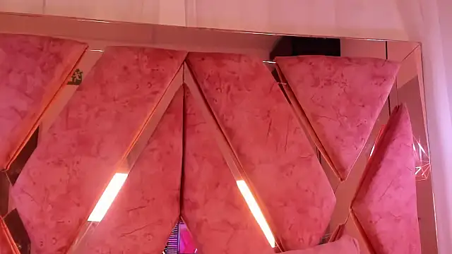 shantal cooper  online show from March 11, 2026, 11:48 am