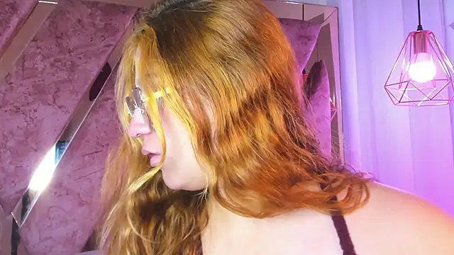 shantal cooper  online show from February 7, 2026, 7:33 pm