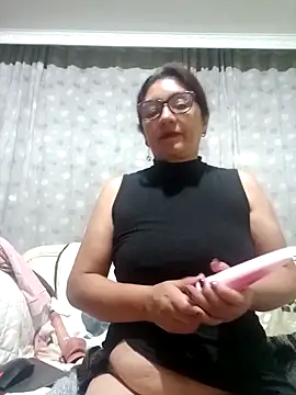 Snapshot of pamela_sexy23 chatting on April 9, 2026, 3:41 am pamela sexy23 online show from April 9, 2026, 3:41 am