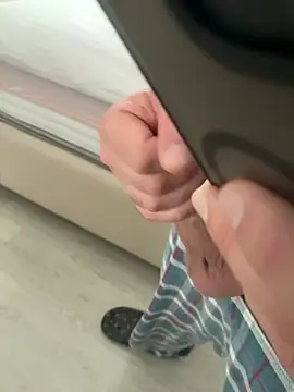 hessds34 online show from April 21, 2026, 11:28 am