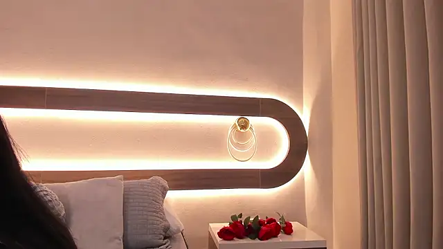 Snapshot of Violeta_sum chatting on February 16, 2026, 12:15 pm Violeta sum online show from February 16, 2026, 12:15 pm