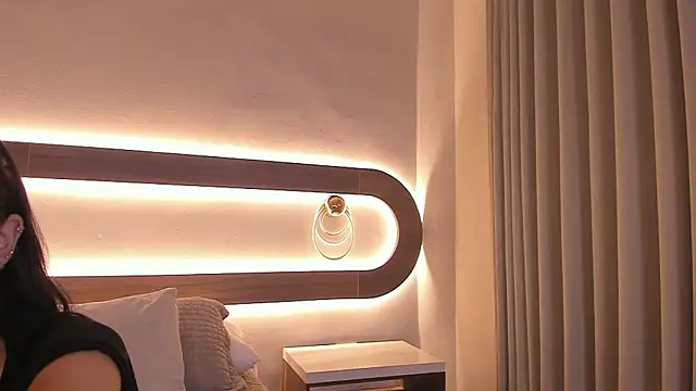 Snapshot of Violeta_sum chatting on February 12, 2026, 12:27 pm Violeta sum online show from February 12, 2026, 12:27 pm