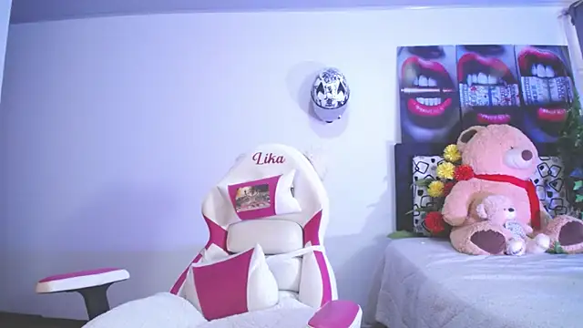 Snapshot of lika_little0 chatting on May 25, 2026, 9:24 pm lika little0 online show from May 25, 2026, 9:24 pm