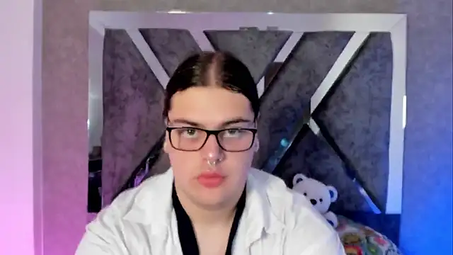 leenox nexus online show from February 4, 2026, 12:16 am