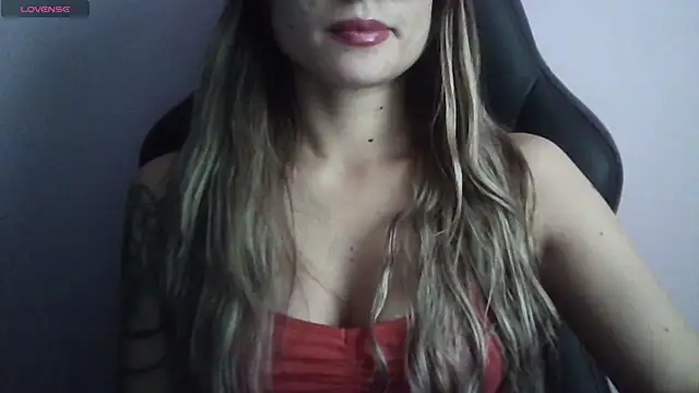 Tifanny 0a online show from April 23, 2026, 9:38 pm