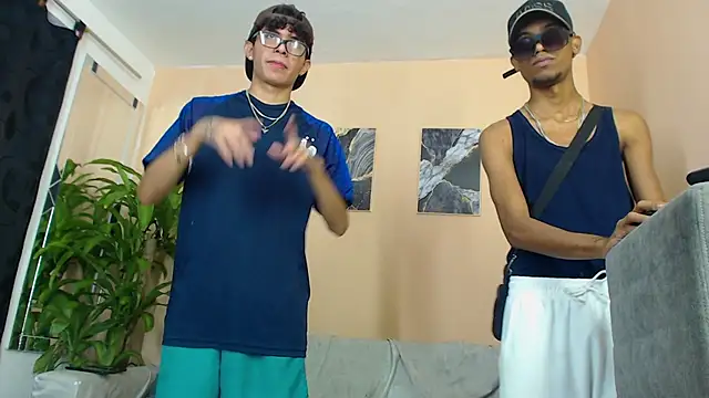 Snapshot of DesiresOfOlympus_ chatting on January 31, 2026, 8:51 pm DesiresOfOlympus online show from January 31, 2026, 8:51 pm