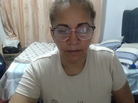 Snapshot of Candyy_mature chatting on February 3, 2026, 3:04 am Candyy mature online show from February 3, 2026, 3:04 am