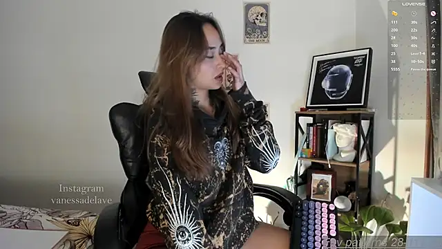 Snapshot of Vanessarte_ chatting on July 16, 2026, 1:57 am Vanessarte online show from July 16, 2026, 1:57 am