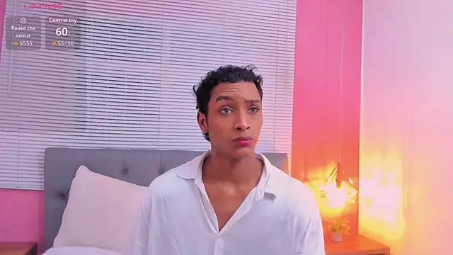 Snapshot of drako18_ chatting on March 24, 2026, 3:39 am drako18 online show from March 24, 2026, 3:39 am