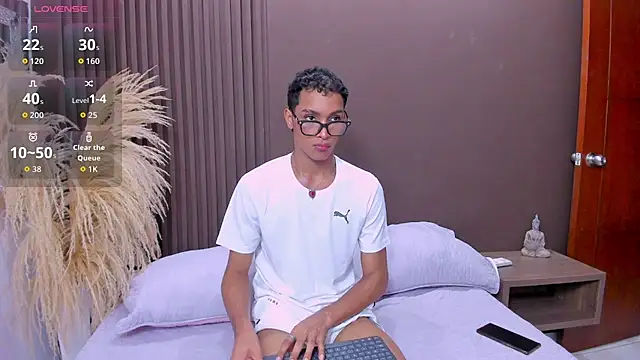 Snapshot of drako18_ chatting on May 26, 2026, 3:37 am drako18 online show from May 26, 2026, 3:37 am