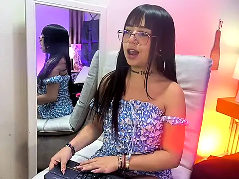 mary luckaysha  online show from May 12, 2026, 6:47 pm
