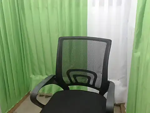 Snapshot of Wild_flower19 chatting on March 24, 2026, 1:44 pm Wild flower19 online show from March 24, 2026, 1:44 pm