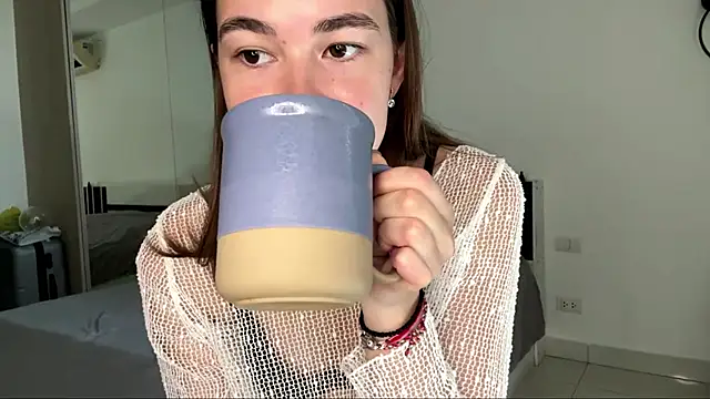 Snapshot of MauritaSpueler chatting on March 7, 2026, 8:32 am MauritaSpueler online show from March 7, 2026, 8:32 am