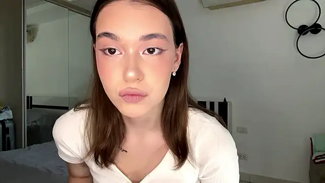 MauritaSpueler online show from February 18, 2026, 7:49 am