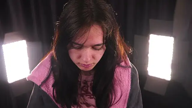 GinnyKittle online show from February 15, 2026, 7:02 pm