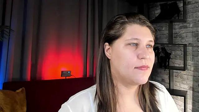 helenahoff online show from March 4, 2026, 4:42 am