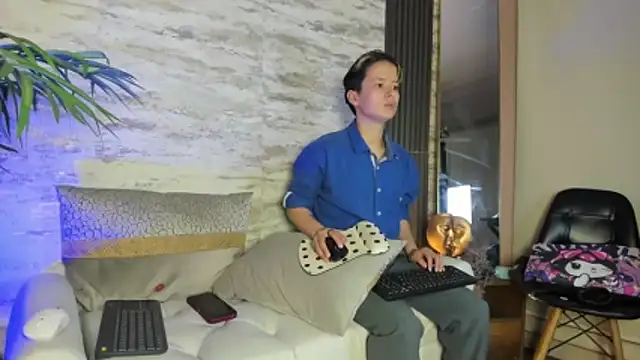 suggar angel online show from April 6, 2026, 1:12 pm