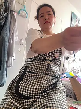 Youyou 12 online show from April 2, 2026, 2:30 am