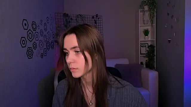 laurenmurrr online show from March 20, 2026, 10:27 am