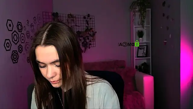 Snapshot of laurenmurrr chatting on April 19, 2026, 9:32 am laurenmurrr online show from April 19, 2026, 9:32 am