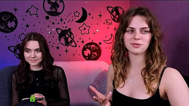 laurenmurrr online show from April 12, 2026, 11:02 am