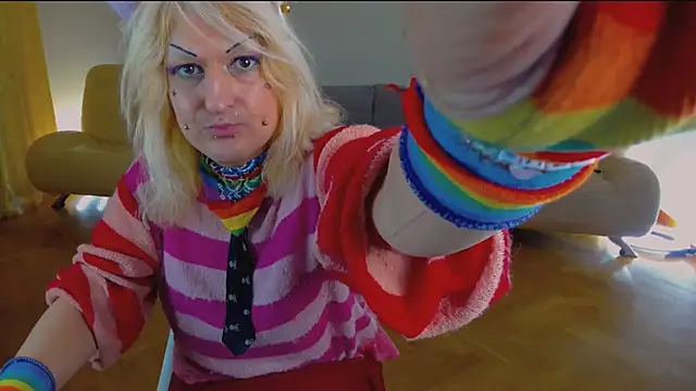 Snapshot of hannah_kitty_punk chatting on February 16, 2026, 12:42 am hannah kitty punk online show from February 16, 2026, 12:42 am