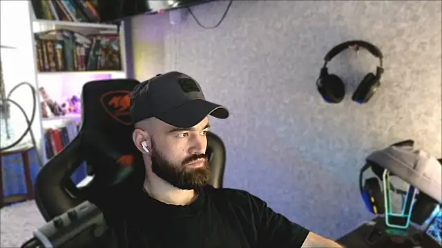  Mostly  online show from April 4, 2026, 7:37 am