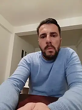 NatanCasad0 online show from February 17, 2026, 7:05 am