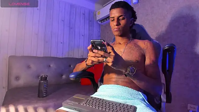 jean steevin online show from February 6, 2026, 8:27 pm