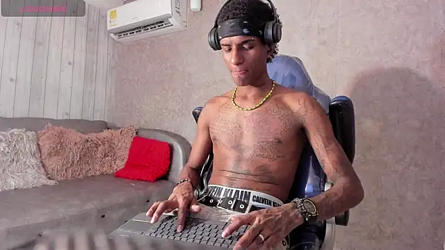 jean steevin online show from February 12, 2026, 8:19 pm