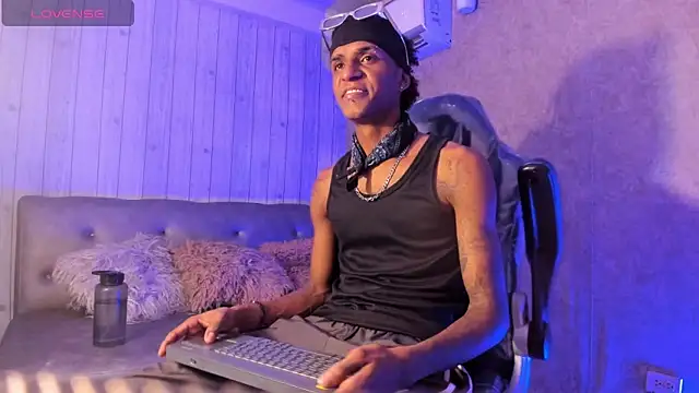 jean steevin online show from February 9, 2026, 8:29 pm