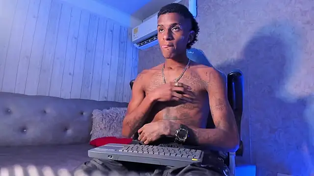 jean steevin online show from February 5, 2026, 8:26 pm