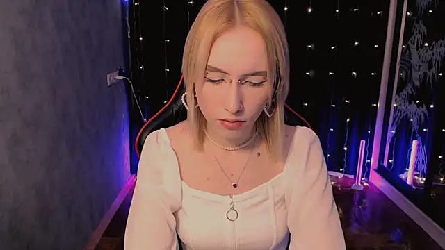 Snapshot of crybambi chatting on February 16, 2026, 7:07 am crybambi online show from February 16, 2026, 7:07 am