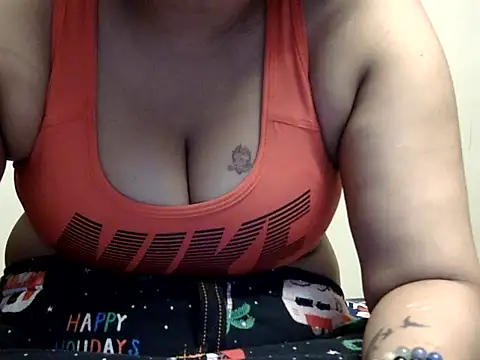 AariyaDesire25 online show from March 19, 2026, 6:19 pm