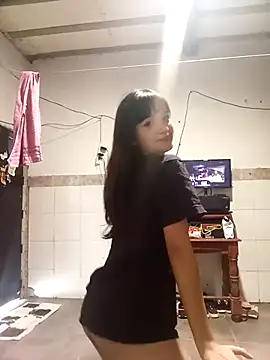 dieciochoyundia online show from March 6, 2026, 8:37 pm