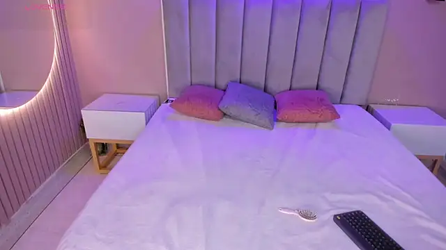 Snapshot of _Kailythompson chatting on February 11, 2026, 7:36 pm Kailythompson online show from February 11, 2026, 7:36 pm