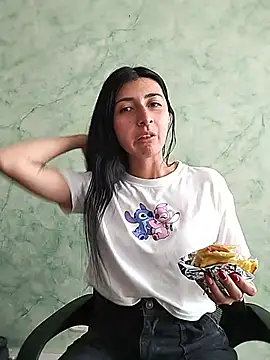 EmmaWilliamss4 online show from February 17, 2026, 2:58 pm