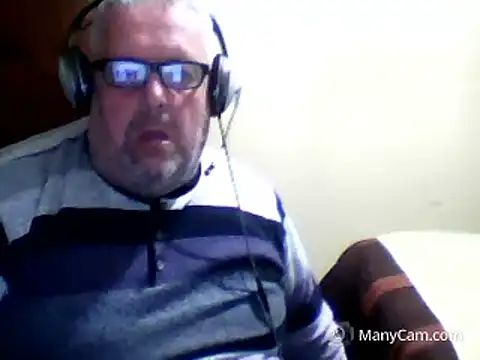 swichcassanesi online show from April 15, 2026, 7:58 pm