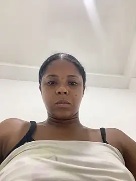 Snapshot of LIA_PARKERR chatting on May 27, 2026, 7:32 pm LIA PARKERR online show from May 27, 2026, 7:32 pm
