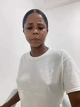 Snapshot of LIA_PARKERR chatting on April 29, 2026, 4:16 am LIA PARKERR online show from April 29, 2026, 4:16 am