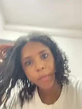 Snapshot of LIA_PARKERR chatting on February 21, 2026, 12:12 am LIA PARKERR online show from February 21, 2026, 12:12 am