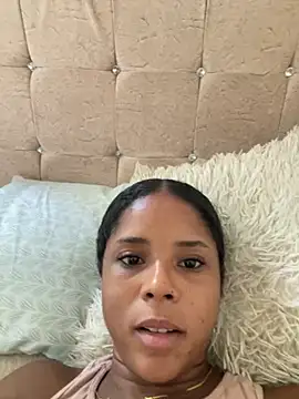 LIA PARKERR online show from March 26, 2026, 7:45 pm