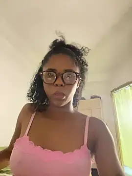 LIA PARKERR online show from March 19, 2026, 2:55 am